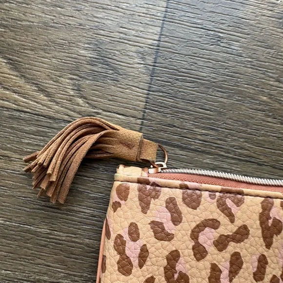 ipsy Leopard Print Pouch with Tassel - Picture 3 of 4